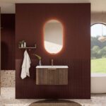 Rundes hängendes Badezimmermöbel 80 cm aus Dunkeleiche mit Riffelfront und mattweißem Solid-Surface-Waschtisch