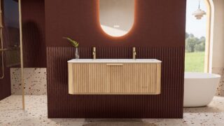 Rundes hängendes Badmöbel 120 cm aus Natureiche mit Riffelfront und mattweißem Solid-Surface-Doppelwaschtisch