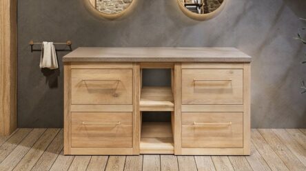 Landhaus-Massiveiche-Badmöbel 160 cm mit Regal, beigem Betonwaschtisch und Doppelbecken