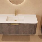 Rundes hängendes Badezimmermöbel 120 cm aus Dunkeleiche mit Glattfront und mattweißem Solid-Surface-Waschtisch