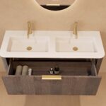 Rundes hängendes Badmöbel 120 cm aus Dunkeleiche mit Glattfront und mattweißem Solid-Surface-Doppelwaschtisch