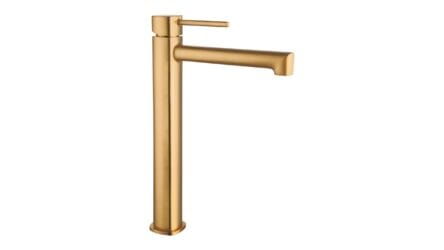 Hohe Waschtischarmatur in Gebürstetem Gold. Teil der Lugano Serie, handwerklich aus einem Stück massivem Messing gefertigt, in 6 Farben erhältlich und mit 5 Jahren Garantie.